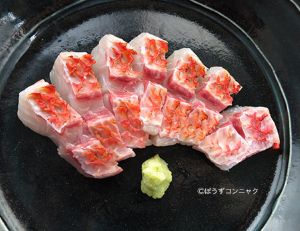 クリックで拡大表示 ホウライヒメジの皮霜造り