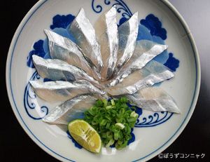 クリックで拡大表示 タチウオの刺身