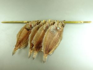 クリックで拡大表示 ガンゾウビラメの干ガレイ