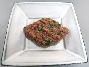 クリックで拡大表示 オニアジの刺身