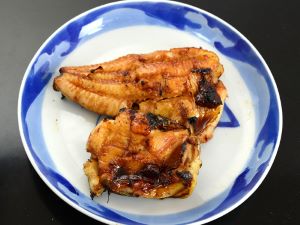 クリックで拡大表示 ナマズの蒲焼き