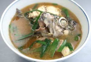 クリックで拡大表示 ニジョウサバのみそ汁