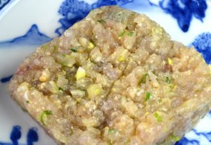 クリックで拡大表示 ニジョウサバのなめろう