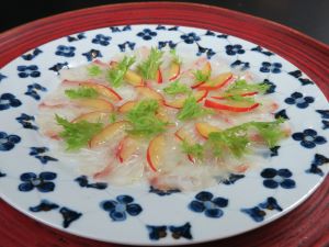 クリックで拡大表示 クロホシフエダイのカルパッチョ