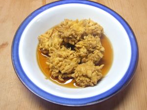 クリックで拡大表示 クロホシフエダイの真子の煮つけ