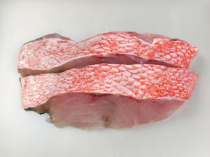 クリックで拡大表示 アコウダイの身質・身色