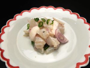 クリックで拡大表示 ヒラスズキのセビチェ