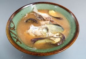 クリックで拡大表示 ウマヅラアジのみそ汁