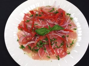 クリックで拡大表示 ビン長マグロのカルパッチョ