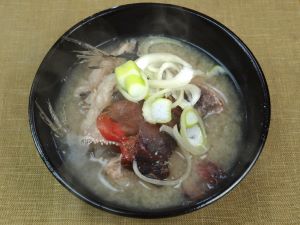 クリックで拡大表示 ブダイのみそ汁
