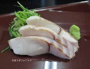 クリックで拡大表示 アブラツノザメの刺身