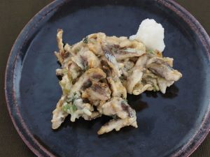 クリックで拡大表示 マイワシのかき揚げ