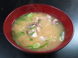 クリックで拡大表示 コモンハタのみそ汁