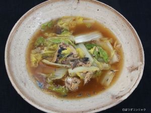 クリックで拡大表示 サバ水煮缶と白菜煮