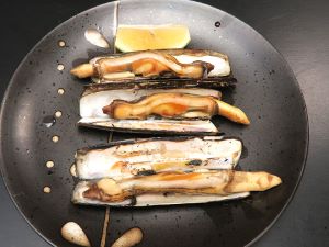 クリックで拡大表示 エゾマテガイの焼き貝