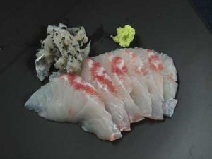 クリックで拡大表示 マツダイの刺身