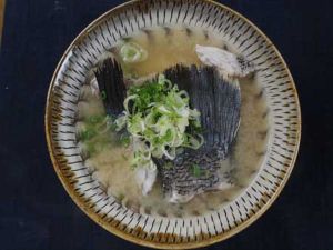 クリックで拡大表示 マツダイの味噌汁