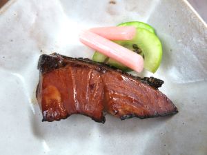 クリックで拡大表示 オニヒラアジの幽庵焼き