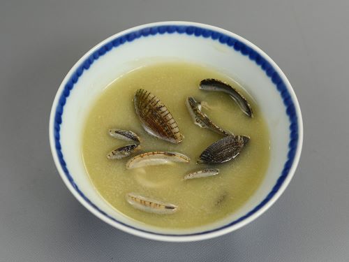 クリックで拡大表示 ケマンガイのみそ汁