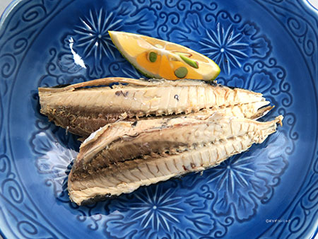 クリックで拡大表示 めじか新子の煮節