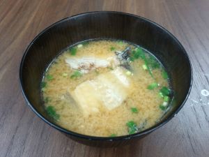 クリックで拡大表示 フサギンポのみそ汁