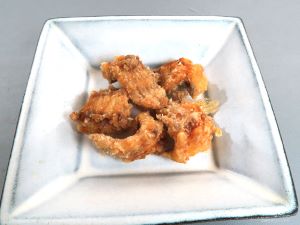クリックで拡大表示 ヘラヤガラの唐揚げ