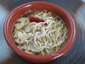 クリックで拡大表示 ヨーロッパウナギのアヒージョ