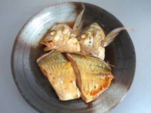 クリックで拡大表示 テンジクアジの煮つけ