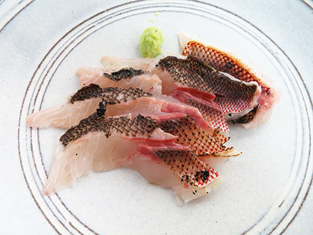 ウメイロモドキの刺身