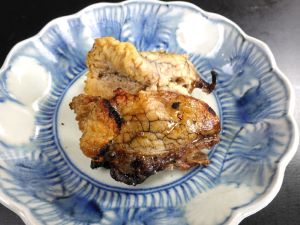 クリックで拡大表示 カガミダイの真子の塩焼き