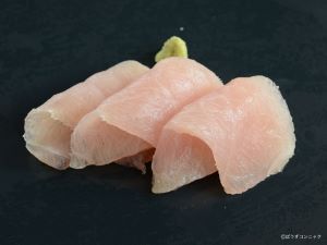 クリックで拡大表示 シロカジキの刺身
