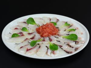 クリックで拡大表示 ヨコシマフエフキのカルパッチョ