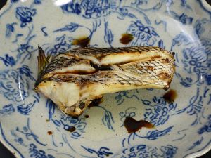 クリックで拡大表示 ヨコシマフエフキの塩焼き