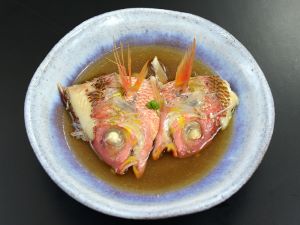 クリックで拡大表示 アカタマガシラの煮つけ