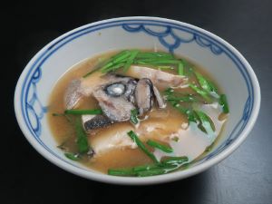 クリックで拡大表示 マルバラシマガツオのみそ汁