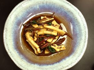 クリックで拡大表示 ブドウイカの炒め煮