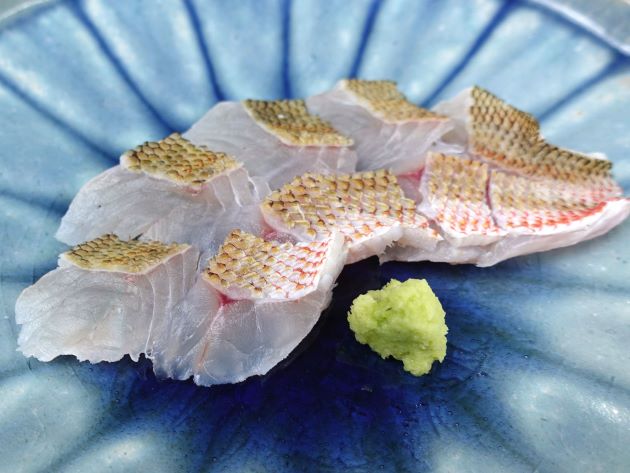 アミメフエダイの皮霜造り