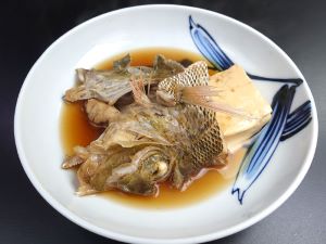 クリックで拡大表示 タテシマフエフキの煮つけ
