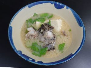 クリックで拡大表示 モヨウハタのみそ汁
