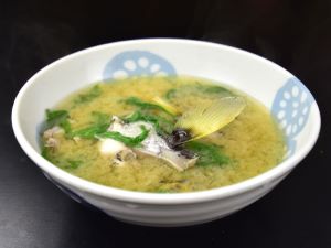 クリックで拡大表示 アンラカーサーの魚汁