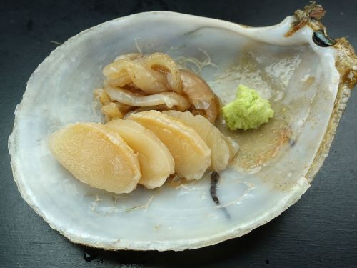 クリックで拡大表示 オオハネガイの刺身