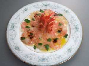 クリックで拡大表示 ヒゲナガエビのカルパッチョ
