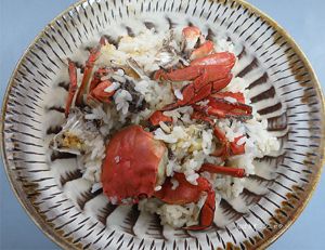 クリックで拡大表示 モクズガニの炊き込みご飯