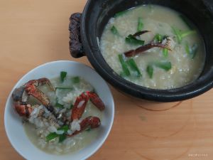 クリックで拡大表示 モクズガニのぞうすい