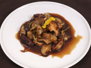 クリックで拡大表示 カキの含め煮