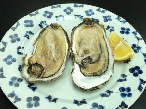 クリックで拡大表示 スミノエガキの生ガキ