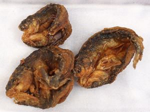 ウグイの唐揚げ