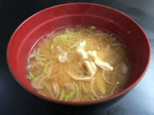 クリックで拡大表示 ミルガイのみそ汁