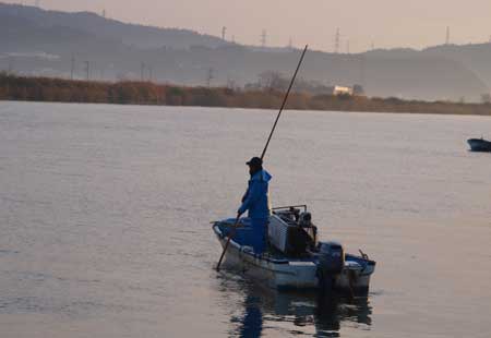 宍道湖のヤマトシジミ漁