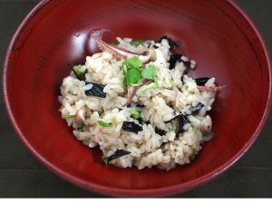 クリックで拡大表示 ヤリイカの炊き込みご飯